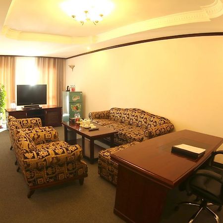 Sao Mai Hotel Thanh Hóa Екстериор снимка